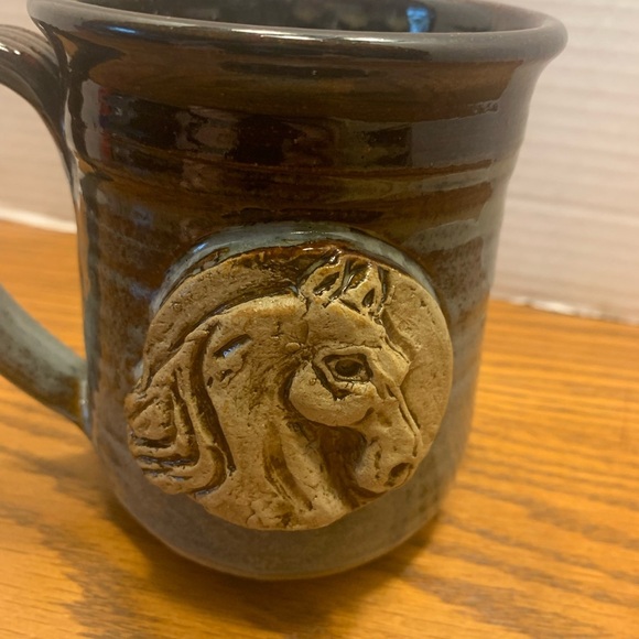 Handcrafted Ceramic Mug with Horse Design - Picture 2 of 10